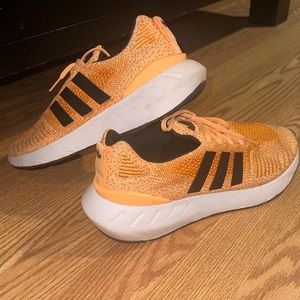 Men’s 10.5 adidas